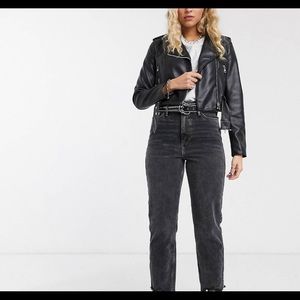 Cropped leather jacket